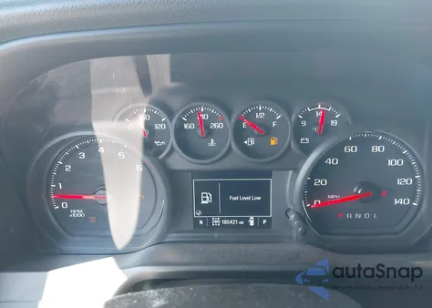 2021 Chevrolet Silverado 1500 4Wd Short Bed Custom Trail Boss z USA, uszkodzony, nr VIN 1GCPYCEF3MZ246533